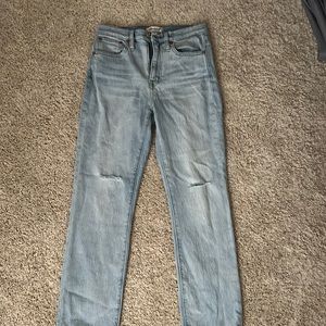 Madewell highrise slightly crop boyfriend jeans. Light wash with light distress